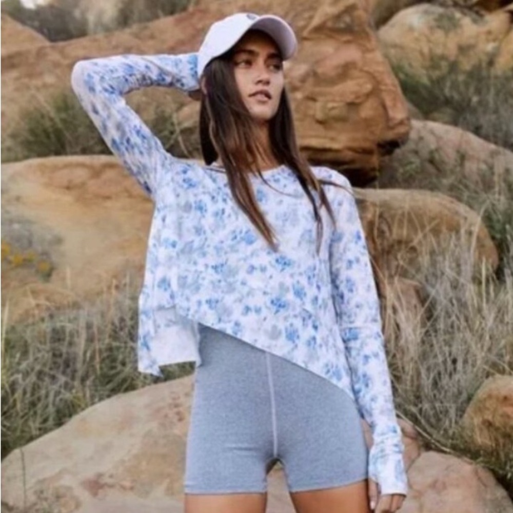 FP Movement Tempo Printed Long Sleeve Tee size Medium NWOT